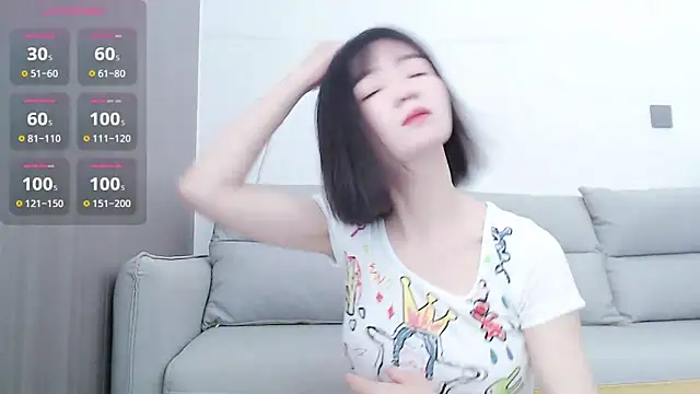 Snapshot of Koi-m- chatting on March 4, 2025, 6:26 am Koi-m- online show from March 4, 2025, 6:26 am