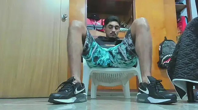 Snapshot of latin_bbc chatting on January 16, 2025, 3:23 am latin bbc online show from January 16, 2025, 3:23 am