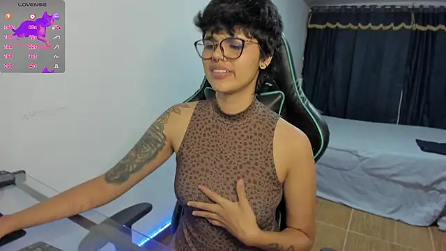 Snapshot of gooddess_isis chatting on December 7, 2024, 7:49 am gooddess isis online show from December 7, 2024, 7:49 am