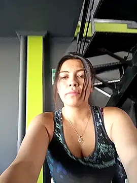 Snapshot of LIZ-06_ chatting on February 19, 2025, 12:55 pm LIZ-06 online show from February 19, 2025, 12:55 pm