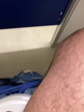 Snapshot of FabioF698 chatting on February 17, 2025, 7:42 pm FabioF698 online show from February 17, 2025, 7:42 pm