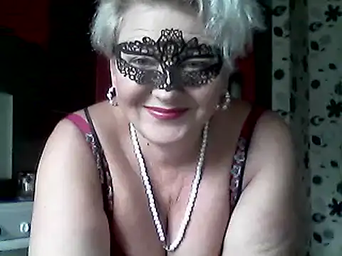 Lisa Suzie online show from September 27, 2025, 10:20 am