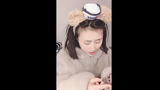 Snapshot of ffccvjsexx chatting on December 18, 2024, 2:06 pm ffccvjsexx online show from December 18, 2024, 2:06 pm