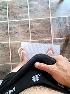 Snapshot of paubabando_ chatting on December 31, 2024, 4:46 pm paubabando  online show from December 31, 2024, 4:46 pm