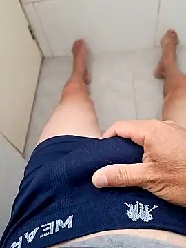 Snapshot of paubabando_ chatting on February 8, 2025, 10:29 am paubabando  online show from February 8, 2025, 10:29 am