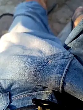 Snapshot of paubabando_ chatting on February 21, 2025, 9:11 pm paubabando  online show from February 21, 2025, 9:11 pm