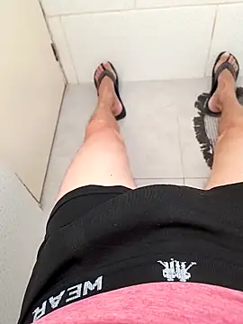 Snapshot of paubabando_ chatting on March 10, 2025, 10:37 am paubabando  online show from March 10, 2025, 10:37 am