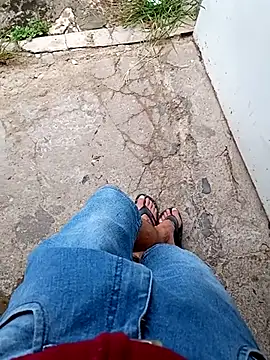 Snapshot of paubabando_ chatting on March 13, 2025, 11:08 am paubabando  online show from March 13, 2025, 11:08 am