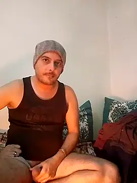 Snapshot of arabian82 chatting on December 18, 2024, 2:42 am arabian82 online show from December 18, 2024, 2:42 am