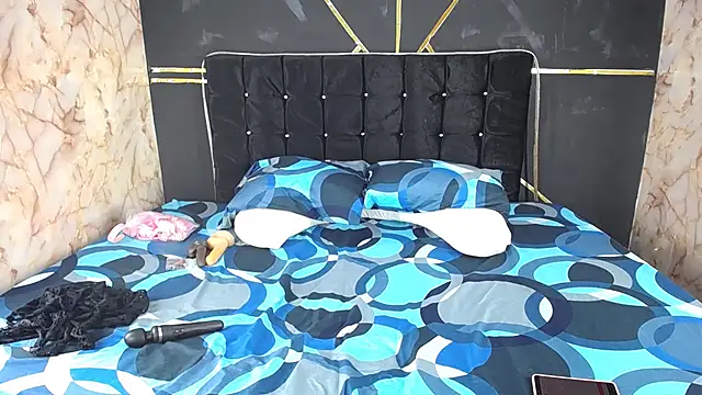 AmandaRobers online show from January 12, 2025, 8:36 pm