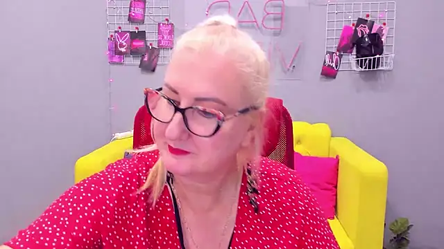 Snapshot of ChristyBrooks chatting on January 11, 2025, 10:19 am ChristyBrooks online show from January 11, 2025, 10:19 am