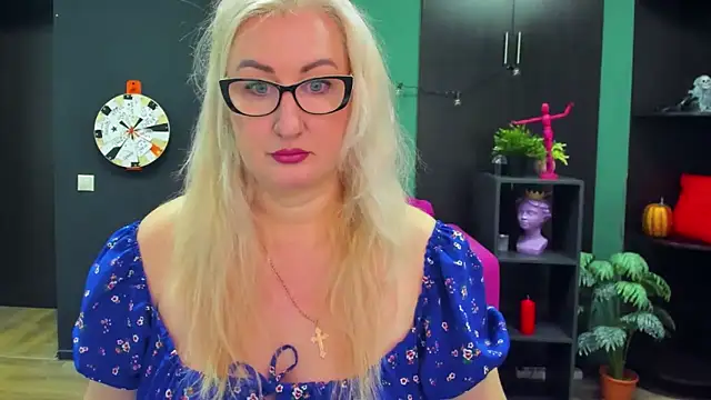 Snapshot of ChristyBrooks chatting on February 21, 2025, 12:28 pm ChristyBrooks online show from February 21, 2025, 12:28 pm