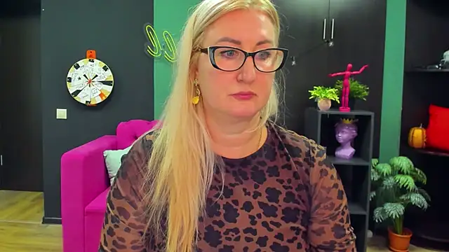 Snapshot of ChristyBrooks chatting on February 24, 2025, 12:59 pm ChristyBrooks online show from February 24, 2025, 12:59 pm