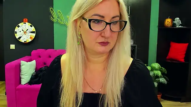 Snapshot of ChristyBrooks chatting on March 15, 2025, 6:21 pm ChristyBrooks online show from March 15, 2025, 6:21 pm