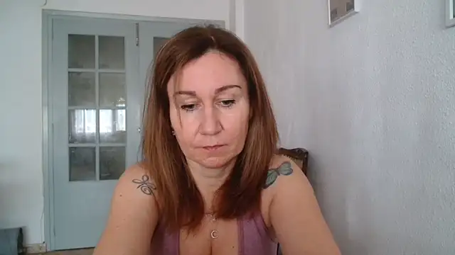 Snapshot of TamaraSweetxo chatting on February 18, 2025, 11:00 am TamaraSweetxo online show from February 18, 2025, 11:00 am