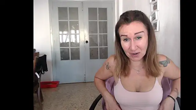 TamaraSweetxo online show from September 15, 2025, 3:56 pm