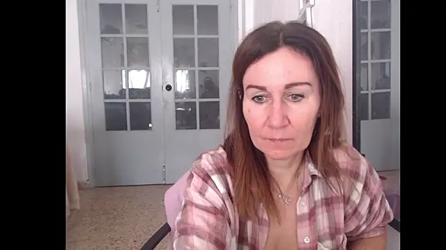 Snapshot of TamaraSweetxo chatting on November 6, 2025, 10:27 am TamaraSweetxo online show from November 6, 2025, 10:27 am