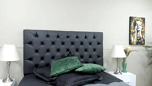 Snapshot of Robin_Rief chatting on September 10, 2025, 3:17 am Robin Rief online show from September 10, 2025, 3:17 am