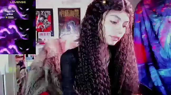 Snapshot of _sakae_ chatting on February 8, 2025, 5:51 am sakae online show from February 8, 2025, 5:51 am