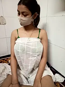 Snapshot of Alina_398 chatting on December 27, 2024, 10:34 am Alina 398 online show from December 27, 2024, 10:34 am