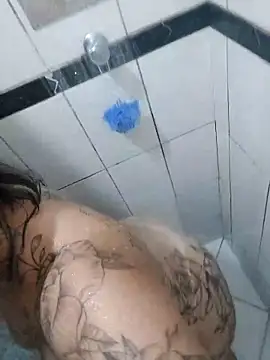 Snapshot of baixinhaloira chatting on January 8, 2025, 2:14 am baixinhaloira online show from January 8, 2025, 2:14 am