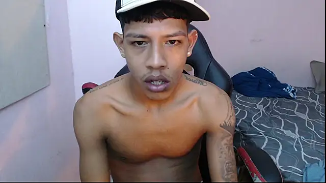 Snapshot of mr_stiven_ chatting on January 6, 2025, 5:30 am mr stiven  online show from January 6, 2025, 5:30 am