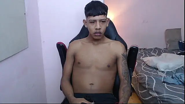 Snapshot of mr_stiven_ chatting on January 11, 2025, 5:31 am mr stiven  online show from January 11, 2025, 5:31 am