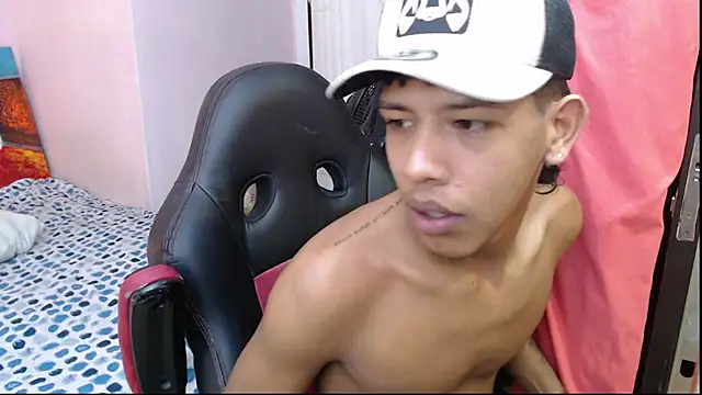 Snapshot of mr_stiven_ chatting on January 23, 2025, 8:57 am mr stiven  online show from January 23, 2025, 8:57 am