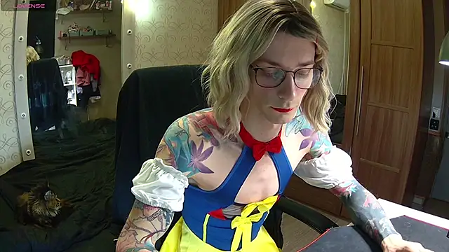 Snapshot of Julia_dolls chatting on March 11, 2025, 5:13 pm Julia dolls online show from March 11, 2025, 5:13 pm