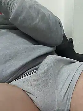 Snapshot of mertBy chatting on December 18, 2024, 10:46 pm mertBy online show from December 18, 2024, 10:46 pm