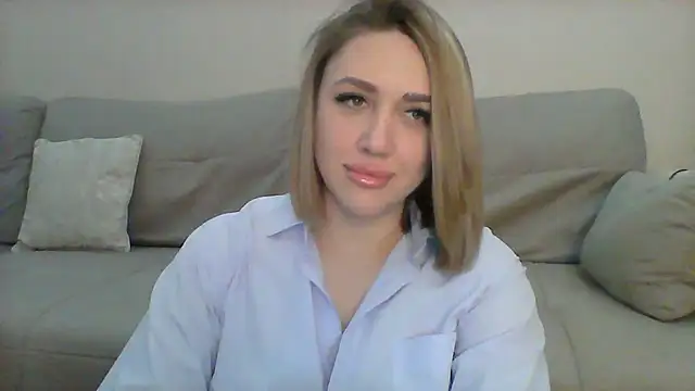 Snapshot of VickyLove047 chatting on January 3, 2025, 5:28 am VickyLove047 online show from January 3, 2025, 5:28 am