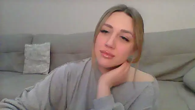 Snapshot of VickyLove047 chatting on January 10, 2025, 9:53 pm VickyLove047 online show from January 10, 2025, 9:53 pm