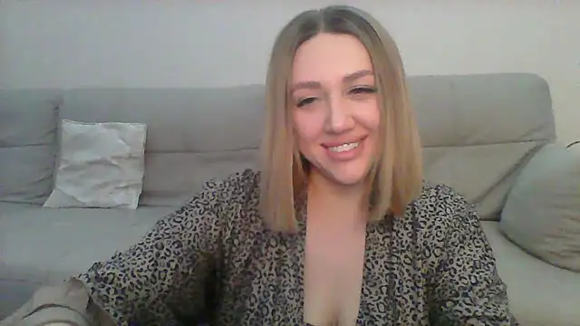 Snapshot of VickyLove047 chatting on February 5, 2025, 10:55 pm VickyLove047 online show from February 5, 2025, 10:55 pm