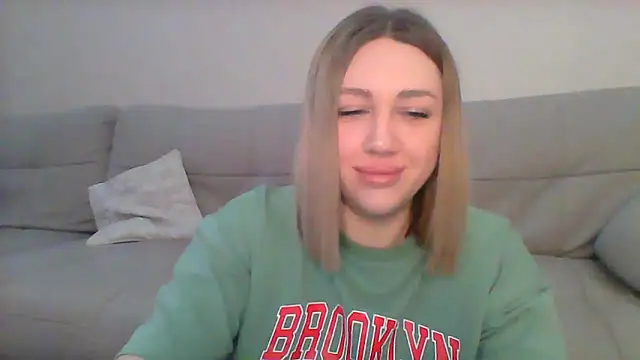 Snapshot of VickyLove047 chatting on March 1, 2025, 4:47 am VickyLove047 online show from March 1, 2025, 4:47 am