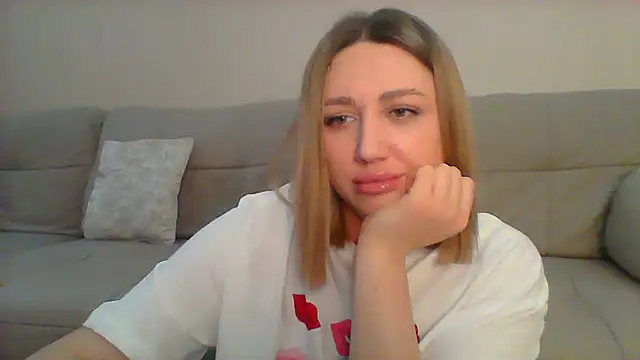 Snapshot of VickyLove047 chatting on March 4, 2025, 6:58 am VickyLove047 online show from March 4, 2025, 6:58 am