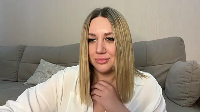 Snapshot of VickyLove047 chatting on September 28, 2025, 9:25 am VickyLove047 online show from September 28, 2025, 9:25 am