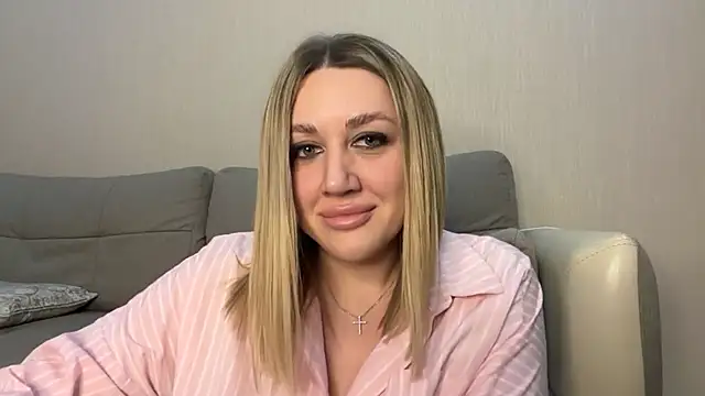 Snapshot of VickyLove047 chatting on October 6, 2025, 6:16 pm VickyLove047 online show from October 6, 2025, 6:16 pm