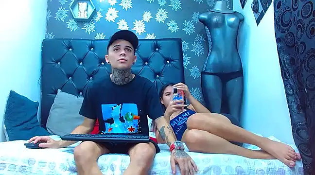 Snapshot of exotic_hot_couple chatting on December 30, 2024, 2:31 am exotic hot couple online show from December 30, 2024, 2:31 am