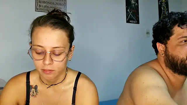 Snapshot of Paloma_Desire chatting on December 18, 2024, 4:17 pm Paloma Desire online show from December 18, 2024, 4:17 pm