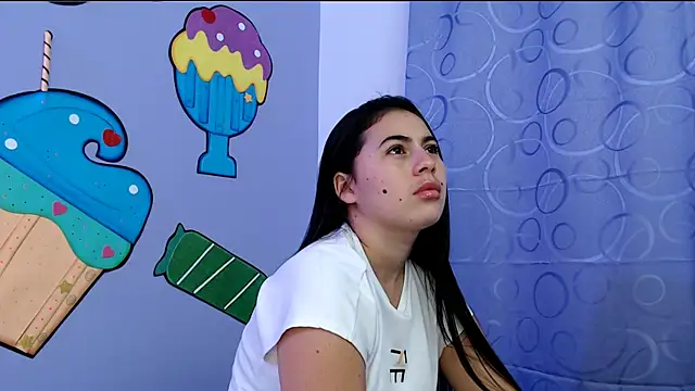 Snapshot of sweetfantacies18 chatting on March 12, 2025, 12:42 am sweetfantacies18 online show from March 12, 2025, 12:42 am