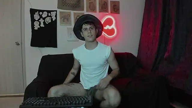 Snapshot of Antonello_Vannucci chatting on January 10, 2025, 8:04 pm Antonello Vannucci online show from January 10, 2025, 8:04 pm