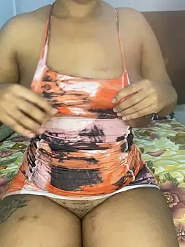 Snapshot of beverlyxxxx chatting on January 21, 2025, 6:45 pm beverlyxxxx online show from January 21, 2025, 6:45 pm