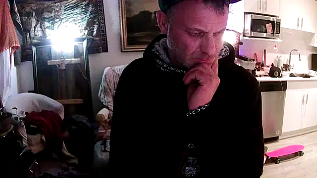 Snapshot of SilverandFox chatting on January 23, 2025, 1:24 pm SilverandFox online show from January 23, 2025, 1:24 pm