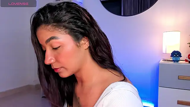 Snapshot of martina_roldam chatting on February 10, 2025, 10:09 pm martina roldam online show from February 10, 2025, 10:09 pm