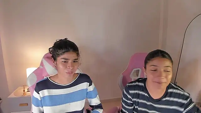 Snapshot of martina_roldam chatting on September 27, 2025, 2:16 am martina roldam online show from September 27, 2025, 2:16 am
