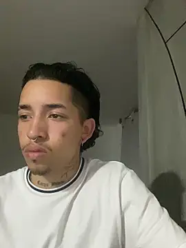 iamcloe 11 online show from October 15, 2025, 2:55 am