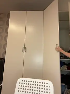 Snapshot of Cuteroxyfoxy chatting on October 22, 2025, 2:50 pm Cuteroxyfoxy online show from October 22, 2025, 2:50 pm