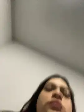 Snapshot of Sophia_cyrus11 chatting on January 5, 2025, 10:43 am Sophia cyrus11 online show from January 5, 2025, 10:43 am