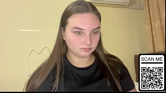 Snapshot of Dreamyblushfairy chatting on September 23, 2025, 2:53 pm Dreamyblushfairy online show from September 23, 2025, 2:53 pm