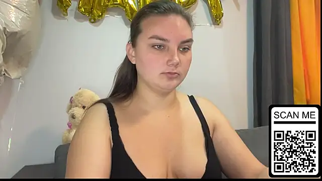 Snapshot of Dreamyblushfairy chatting on September 25, 2025, 6:28 am Dreamyblushfairy online show from September 25, 2025, 6:28 am